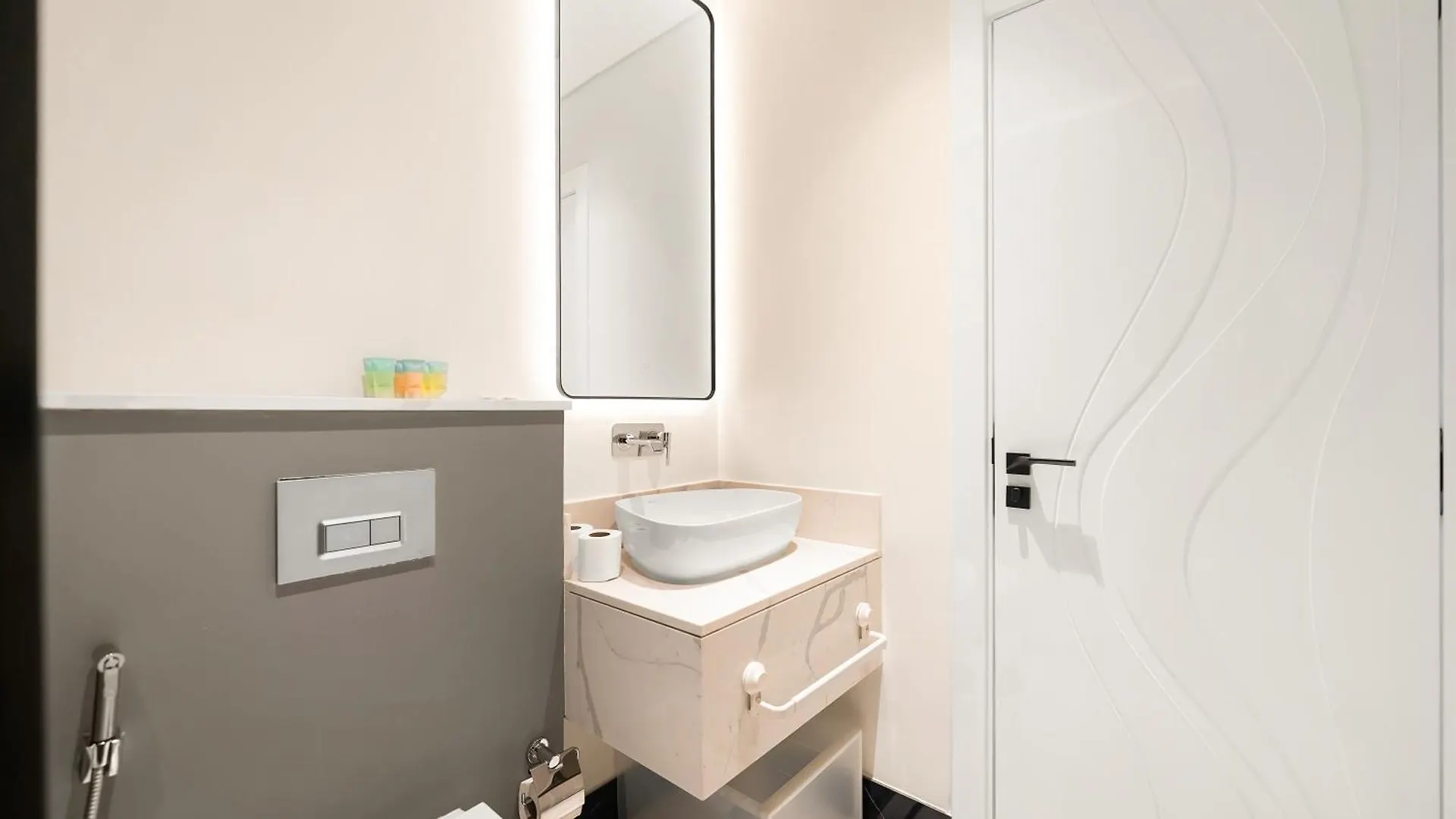 Huge Lux 1Bhk In Prime Business Bay With Private Jacuzzi Apartment Dubai 0*,