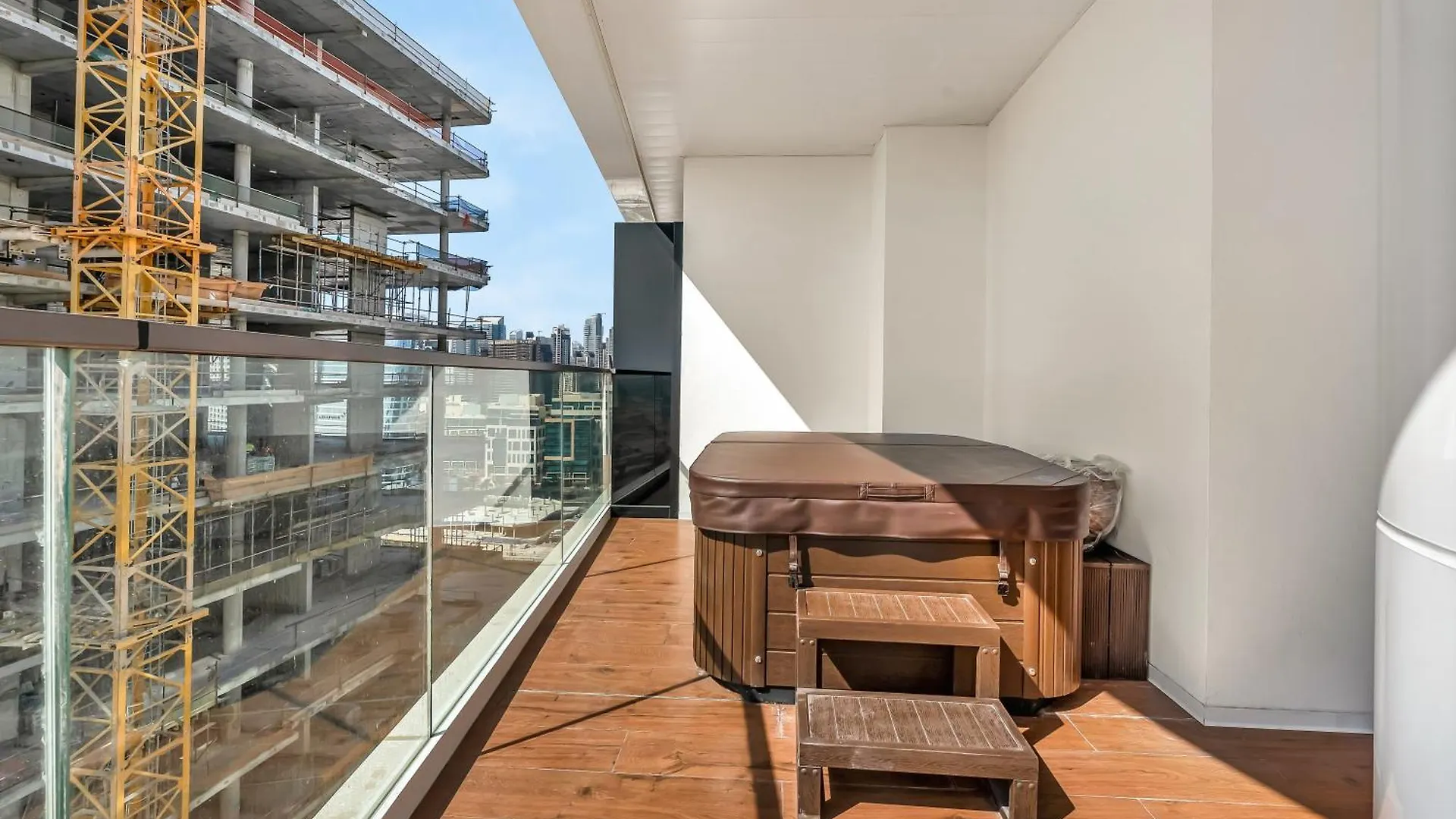Huge Lux 1Bhk In Prime Business Bay With Private Jacuzzi Apartment Dubai