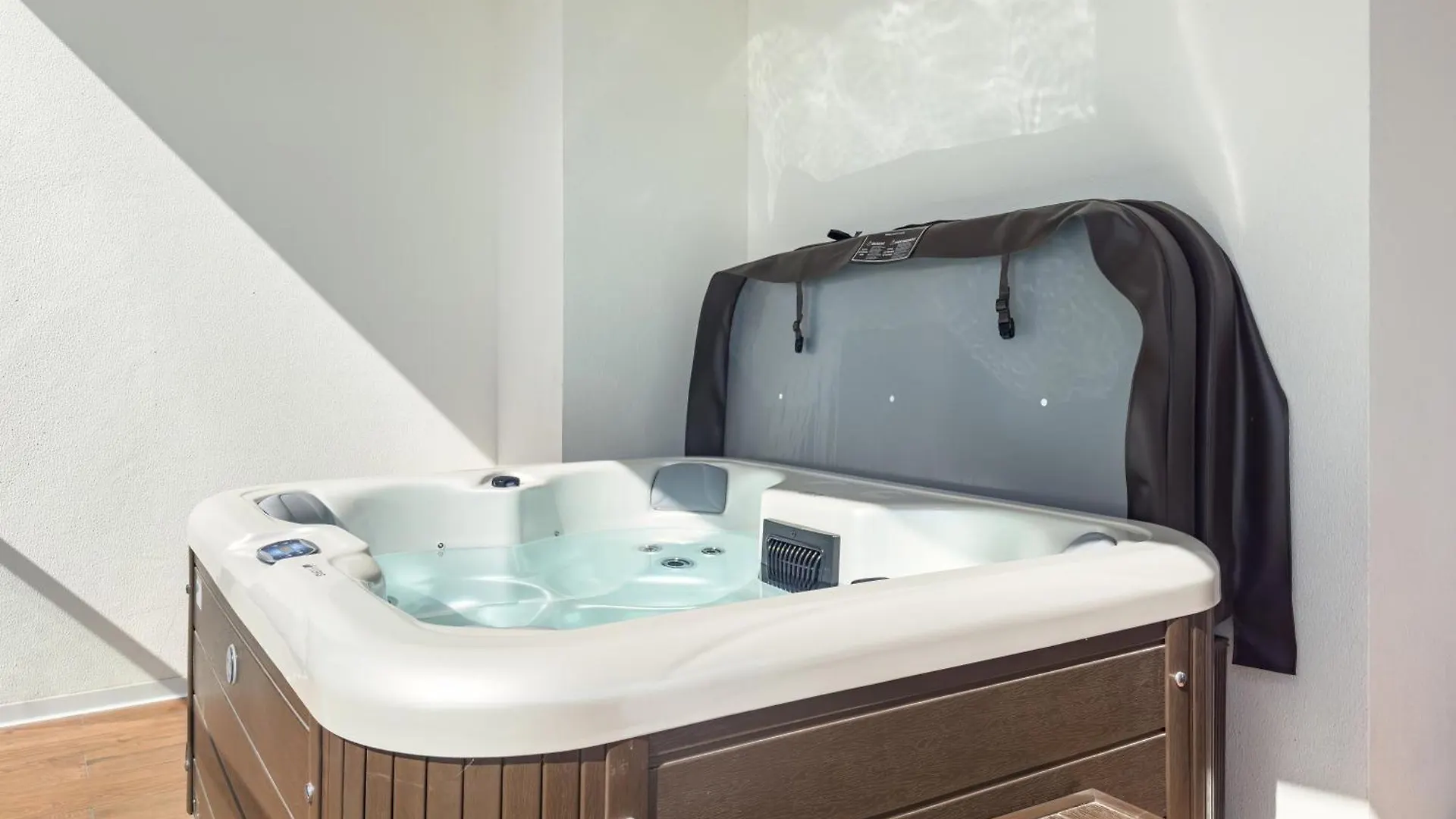 아파트 Luxury Marasi Drive, 1Bdr Apt With Private Jacuzzi 두바이 아랍에미리트