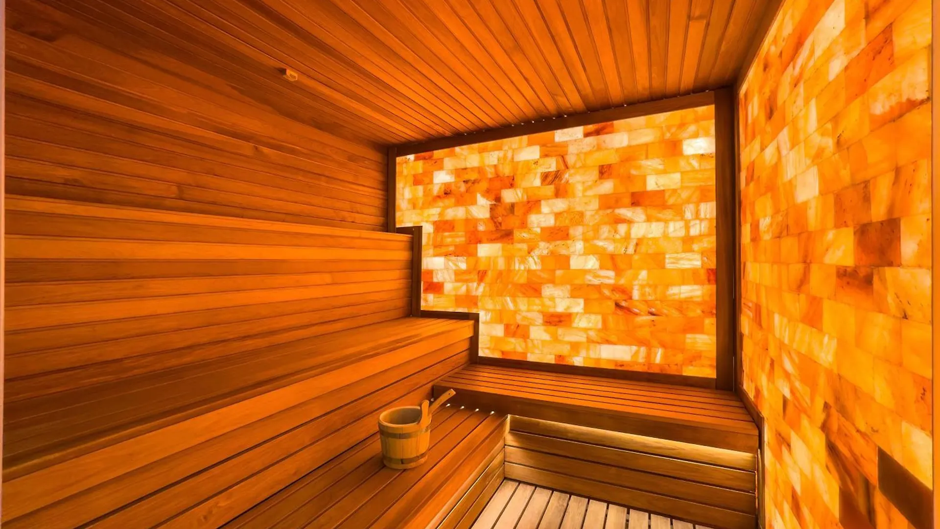 Luxury Marasi Drive, 1Bdr Apt With Private Jacuzzi 두바이