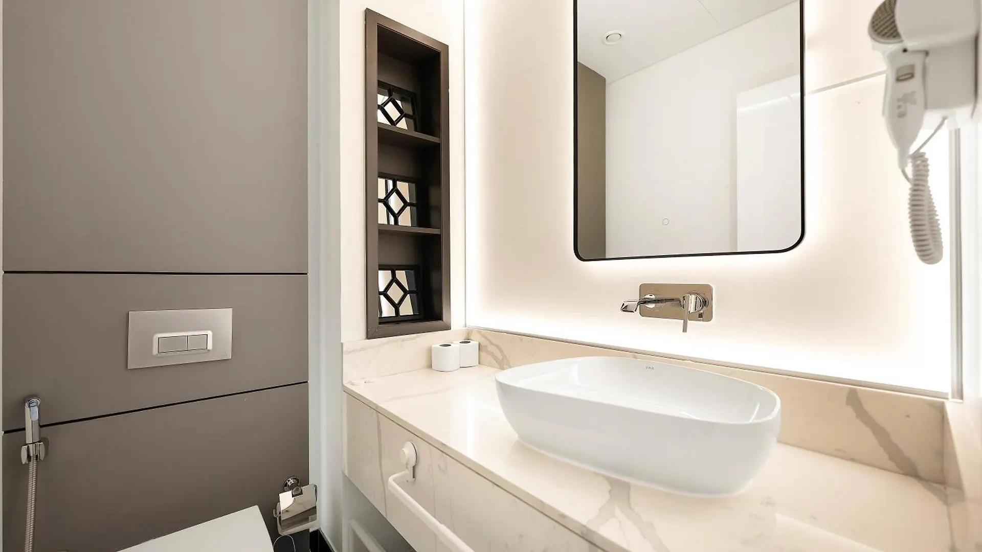 아파트 Luxury Marasi Drive, 1Bdr Apt With Private Jacuzzi 두바이